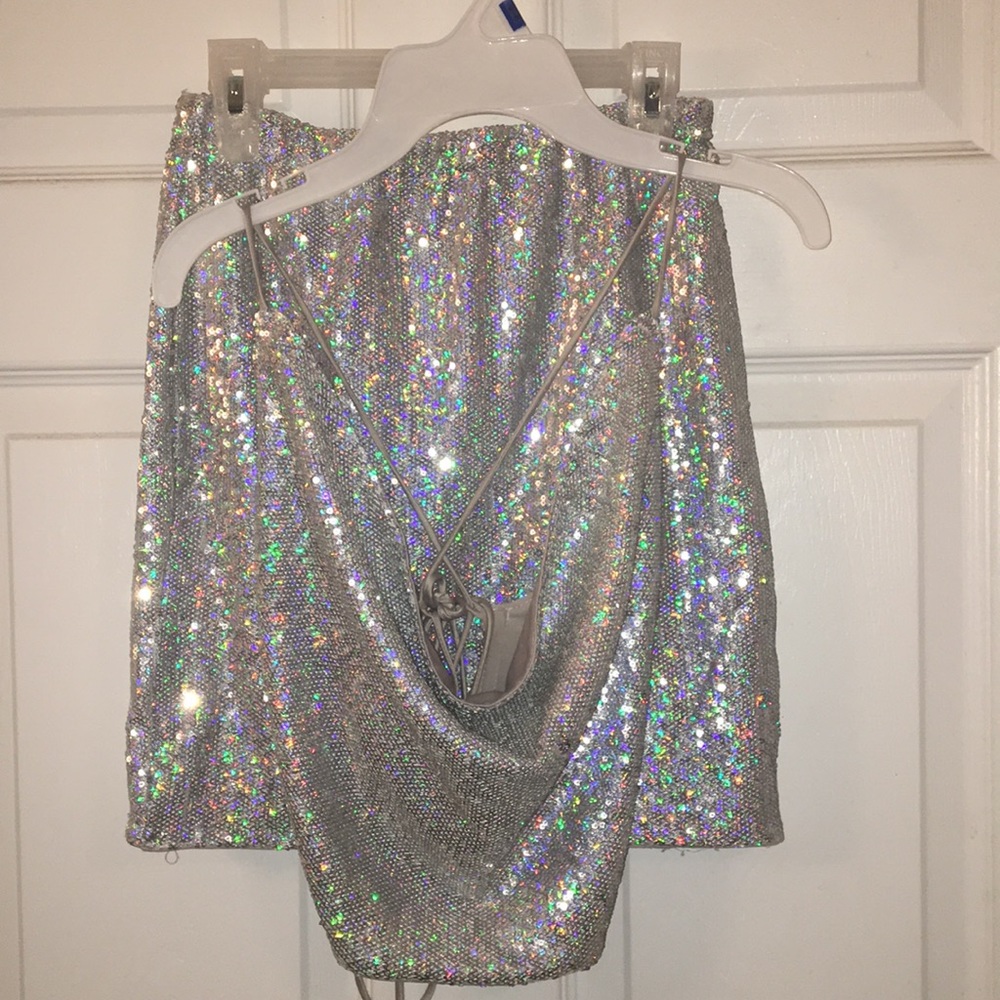 Two-piece sequence outfit